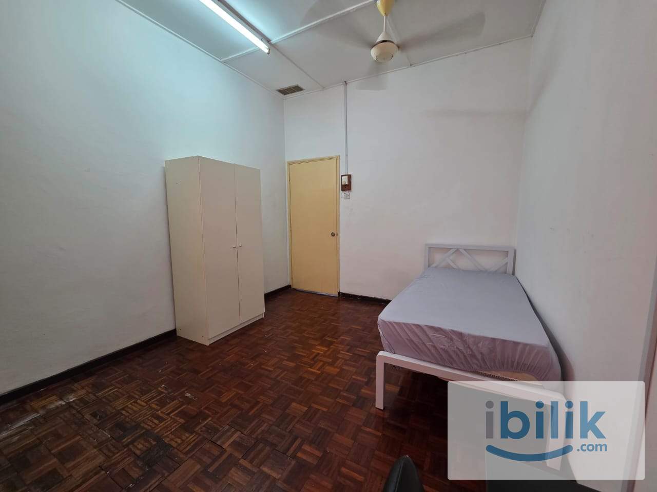🙋‍♂️MALE ONLY🙋‍♂️KOTA KEMUNIG @BUKIT RIMAU SINGLE ROOM FOR RENT🏠 - Image 1