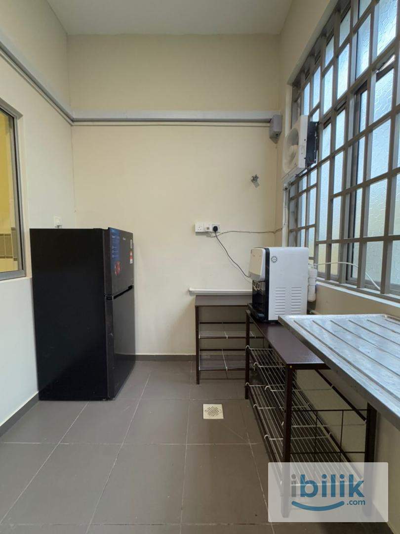 Spacious & Clean SINGLE ROOM TO RENT @ KEMUNING DAMAI‼️ - Image 2