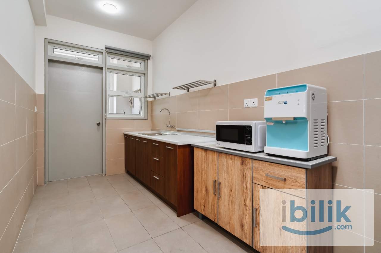 Room for Rent Walking Distance to MRT Station - Image 4