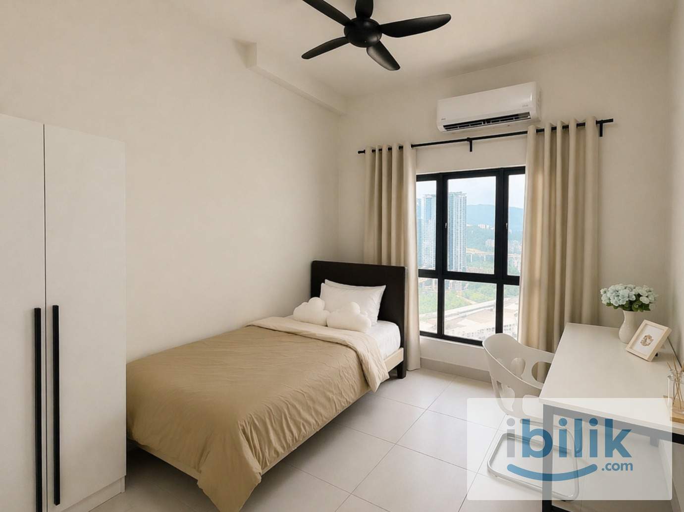 Medium Room - Image 1