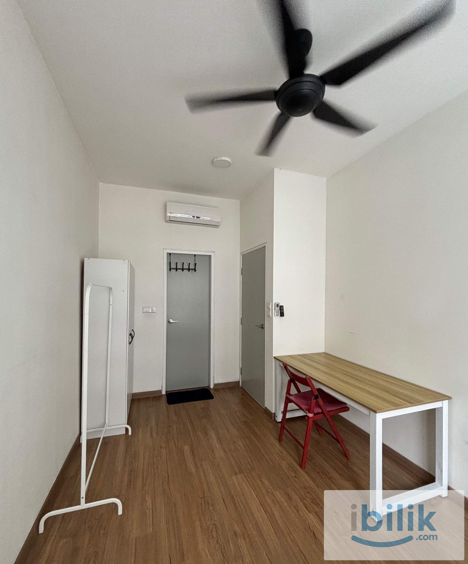 Balcony Room Zero Security Deposit Residensi Hijauan Batu Tiga Shah Alam Subang - Image 4