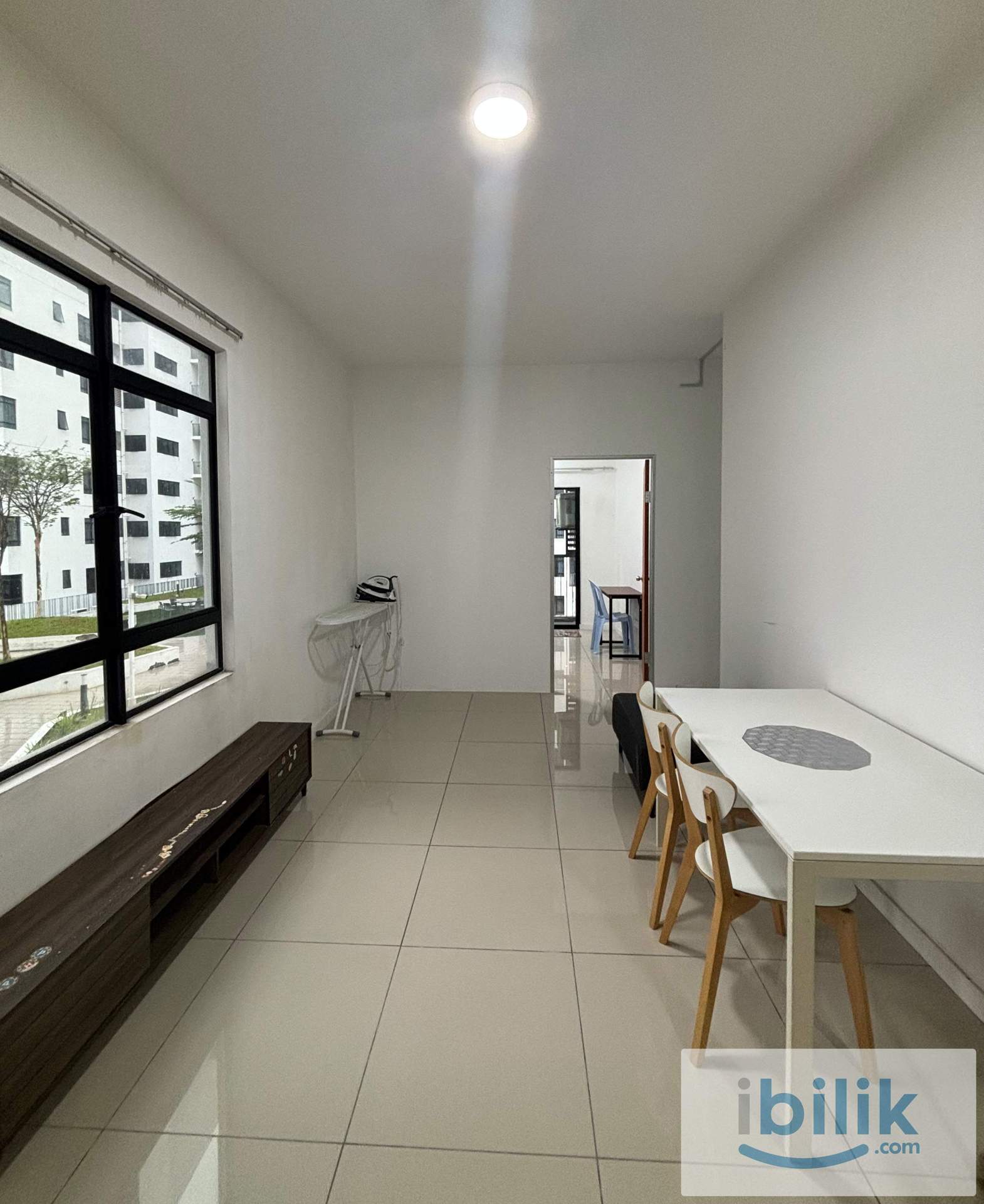 Balcony Room Zero Security Deposit Residensi Hijauan Batu Tiga Shah Alam Subang - Image 9