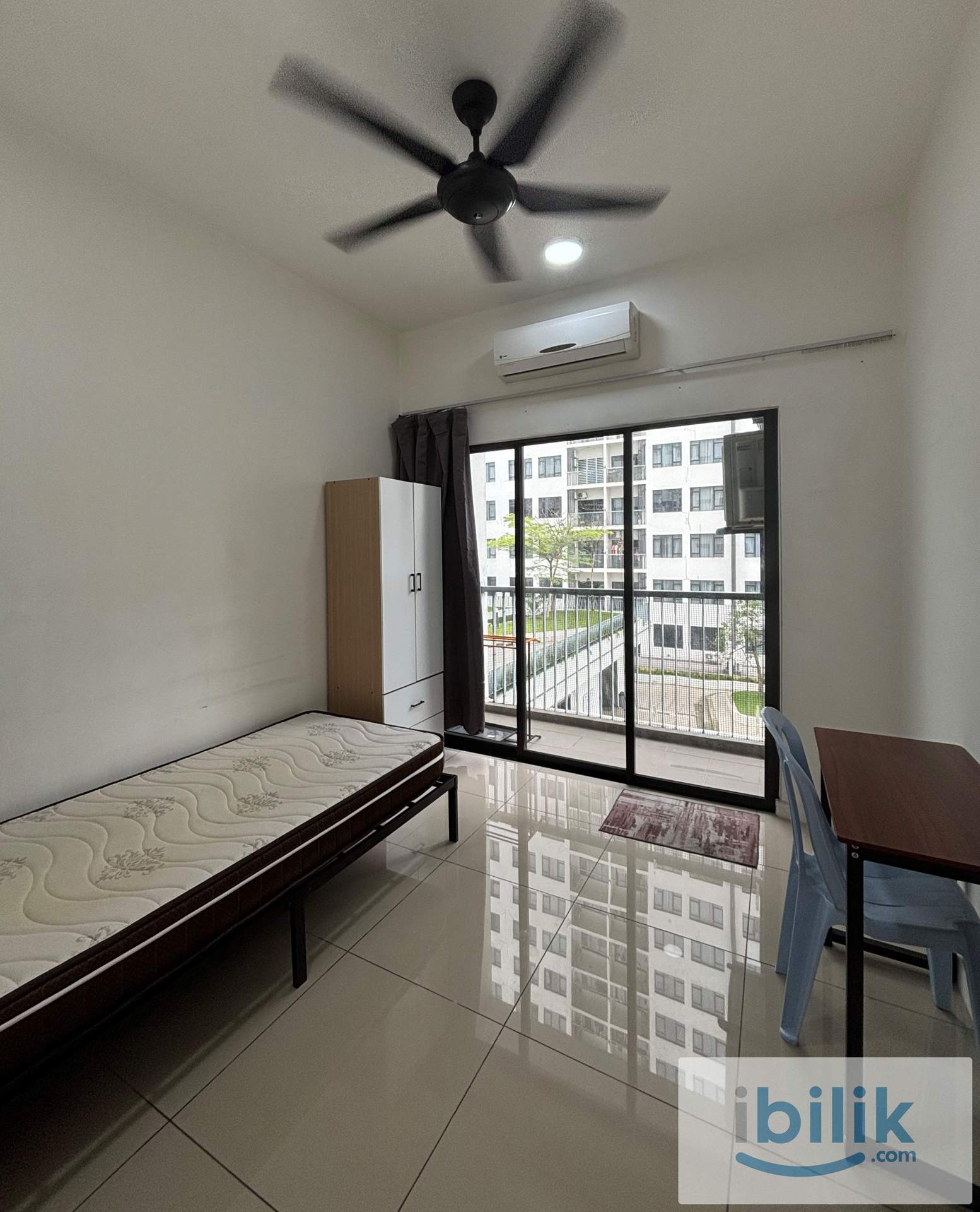 Single Room Short Term Ready Move Nice Loaction Nearby KTM Batu Tiga Shah Alam Zero Security Deposit  - Image 4