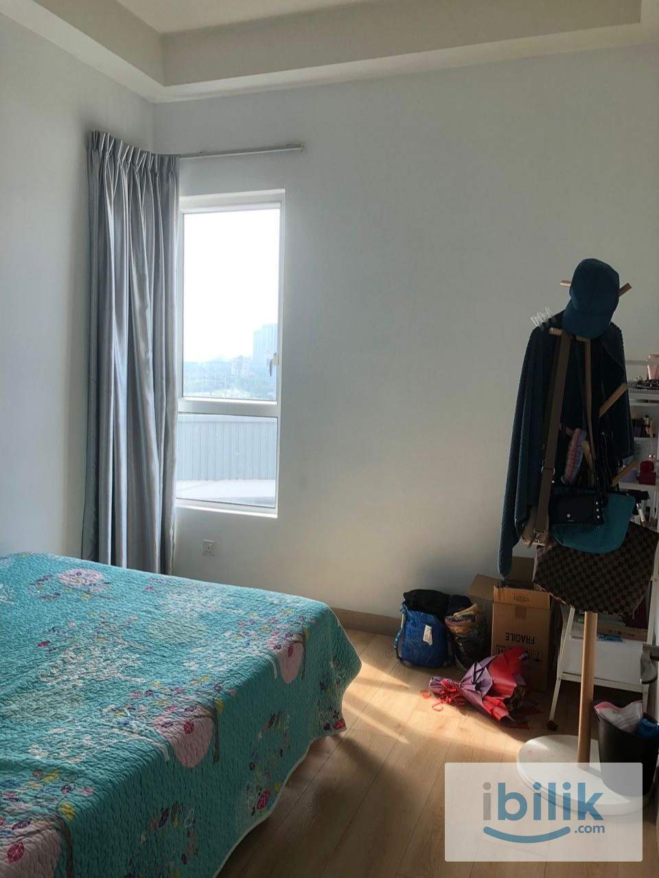 Bilik Sewa Perempuan Damansara Damai Sungai Buloh Condo Apartment - Image 1
