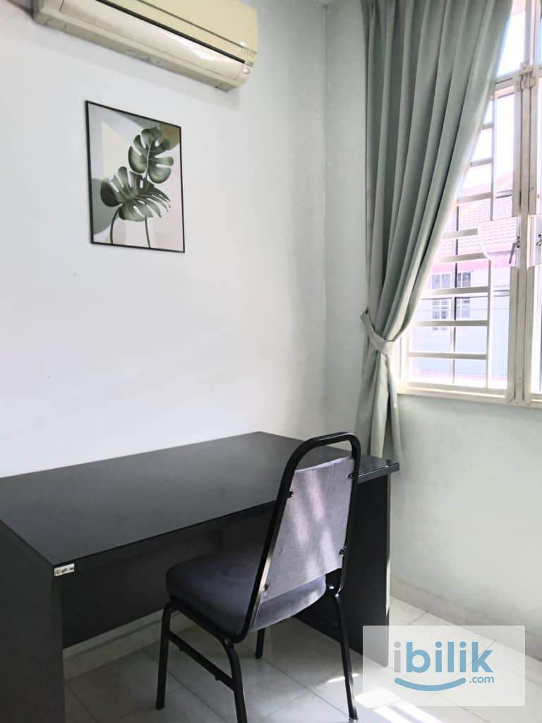 Middle Room attached share bathroom at Bandar Perda  - Image 5