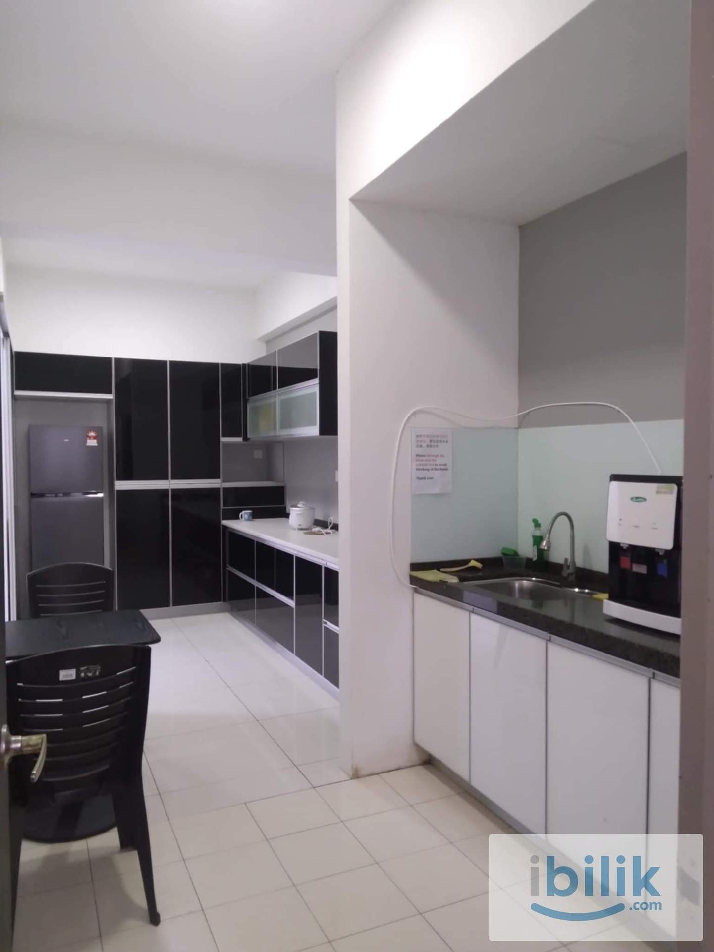 Queen Room - Image 5