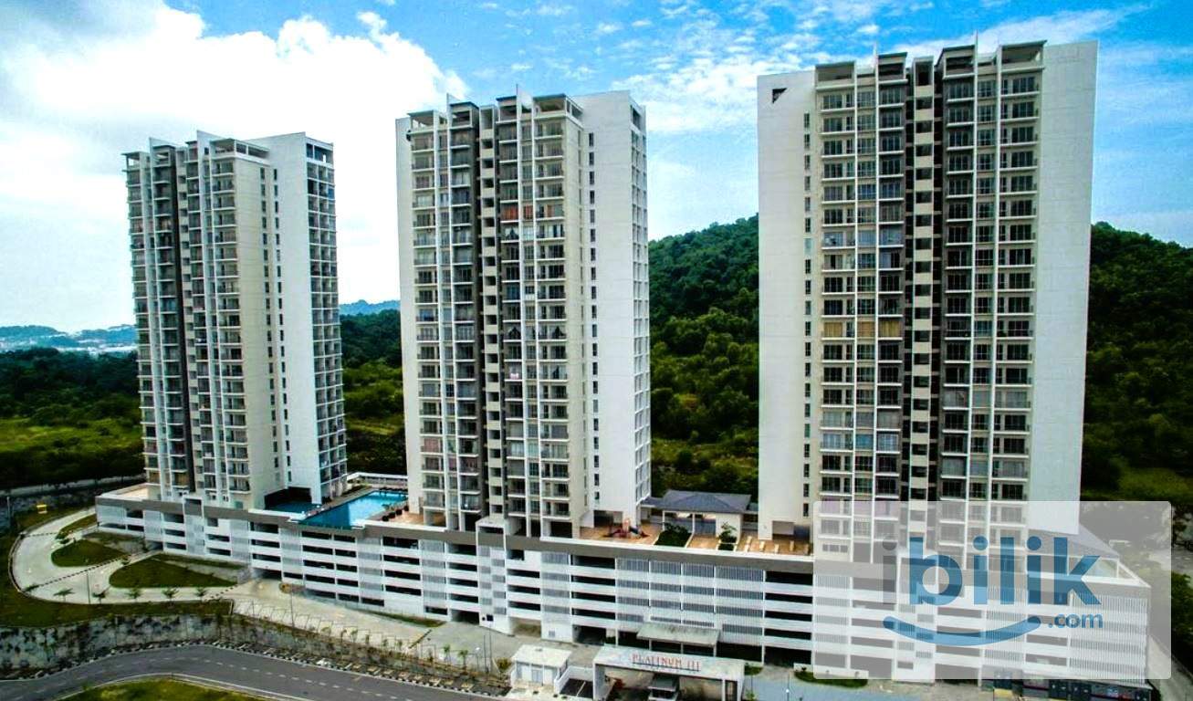 Medium room at ✨Platinum III @ Bayan Lepas✨. ✅Near Penang Airport / ✅Penang Industrial. - Image 4