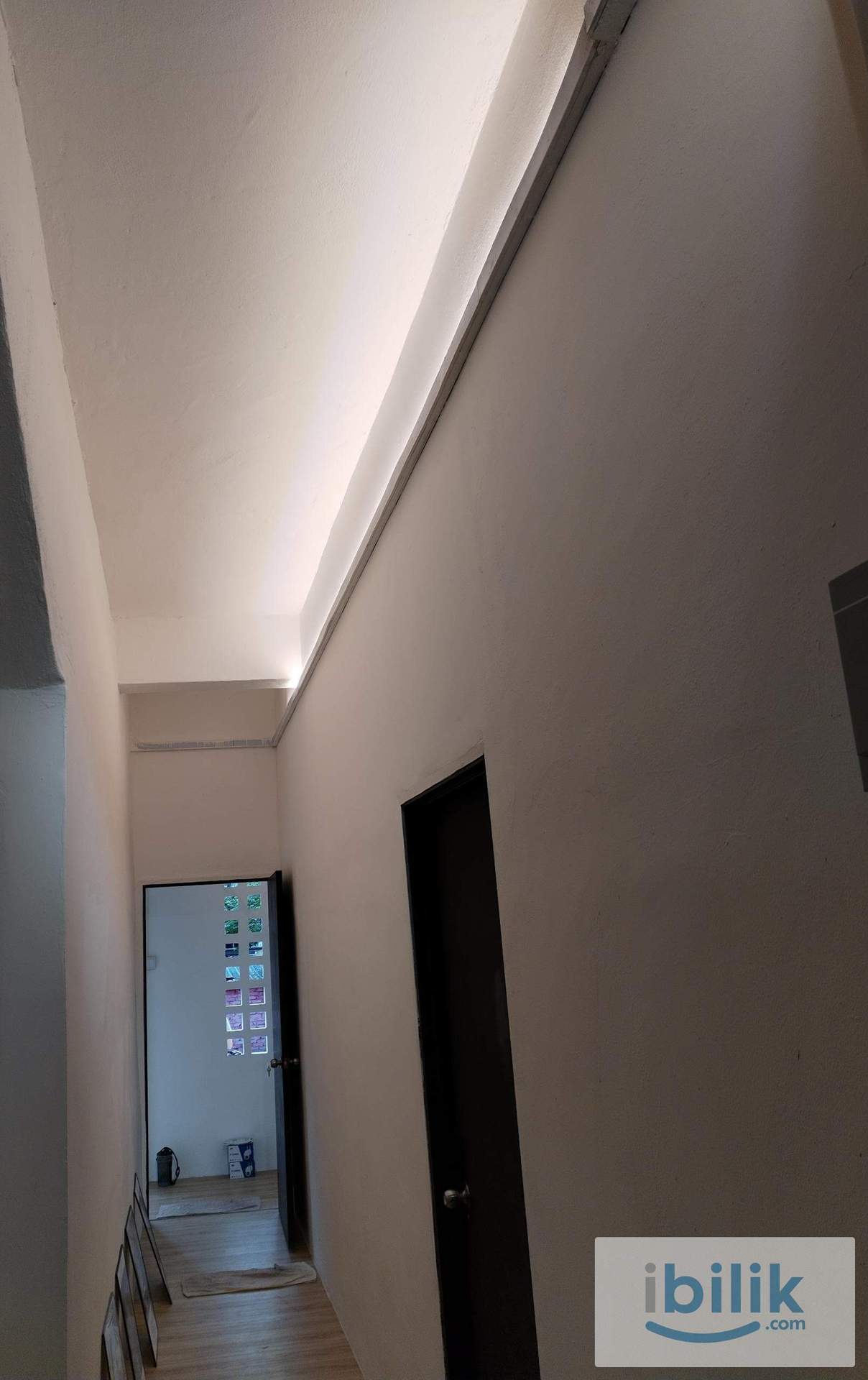 Balcony🍁Room at✨Taman Tiram Indah @ Kulim Hi-Tech✨.✅Kulim Industrial. - Image 2