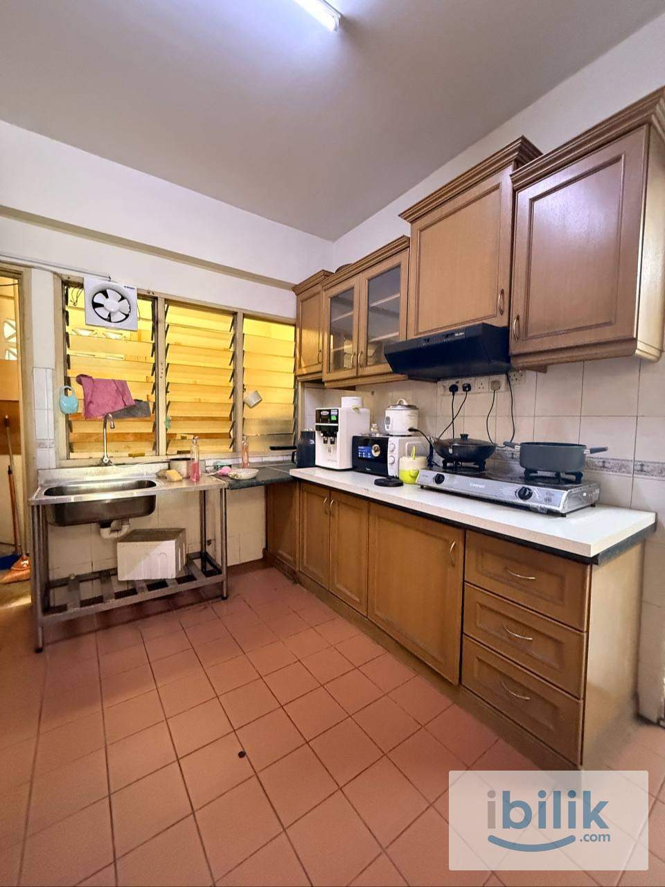 🏠 Vista Komanwel B Room for Rent | Near LRT + Pavilion | Fully Furnished - Image 3