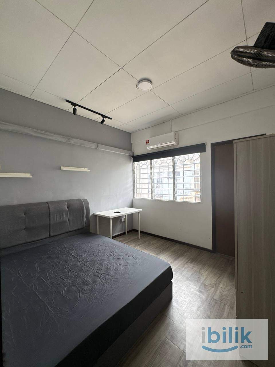 Affordable Middle Room @ PJS9 | Utilities & WiFi Included - Image 1