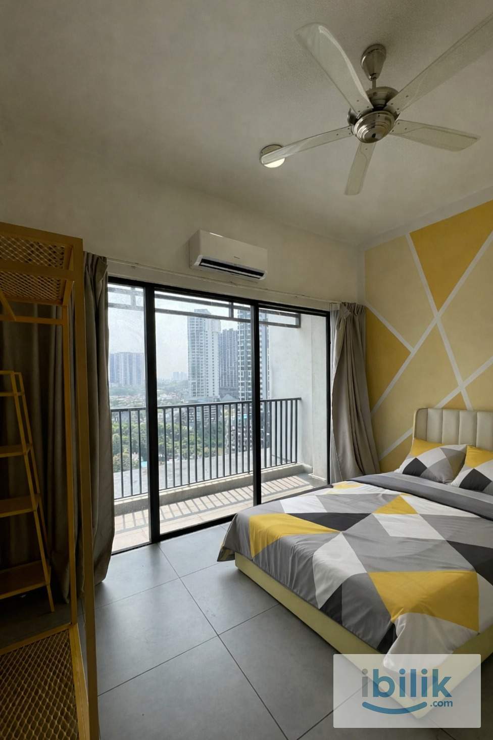 🏡 D Sands Old Klang Road Room for Rent | Balcony Unit | Easy Access Mid Valley - Image 1