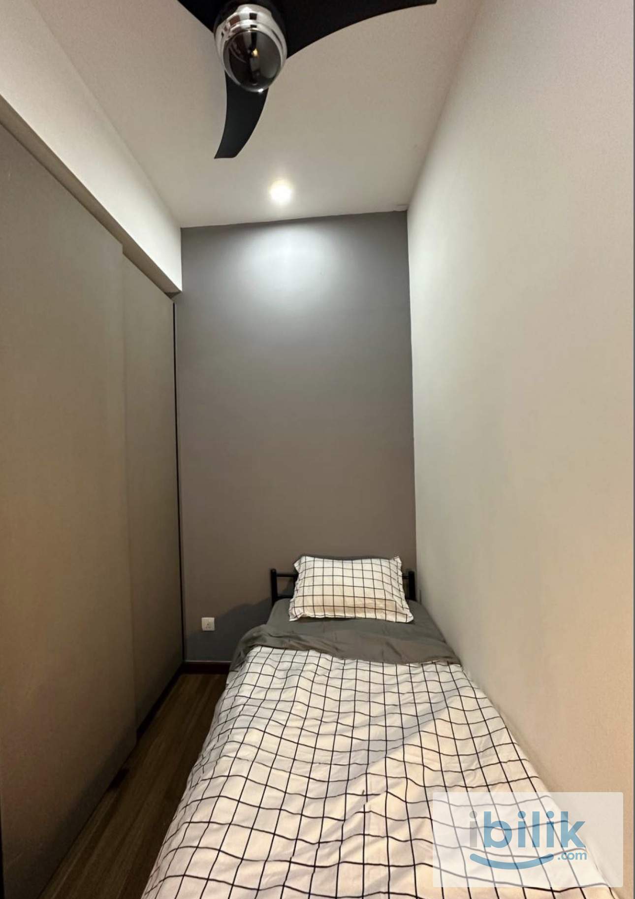 🔑 Affordable Condo Room @ Petalz Residences | Near KTM | Ready Move In - Image 1