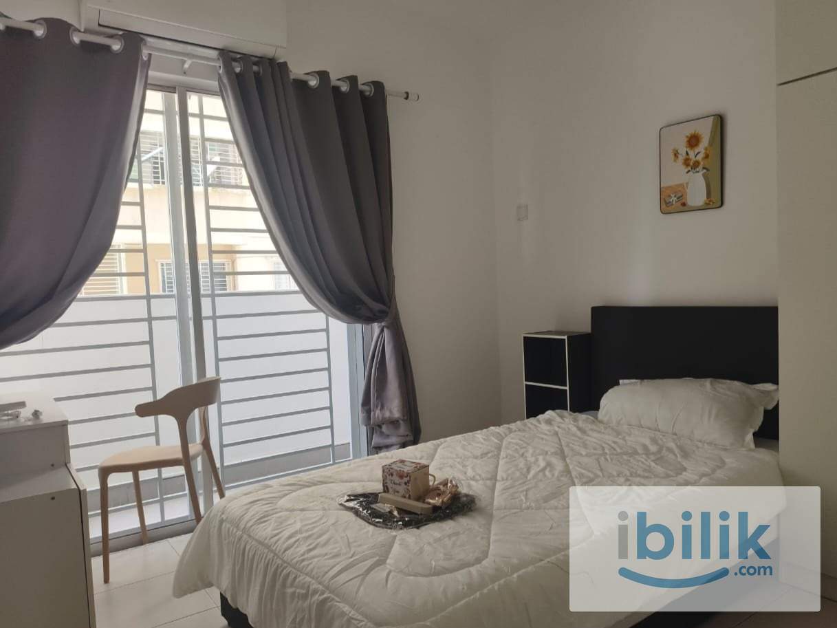 Balcony Room - Image 1
