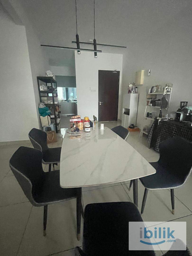 Medium Room with shared Bathroom - Image 4