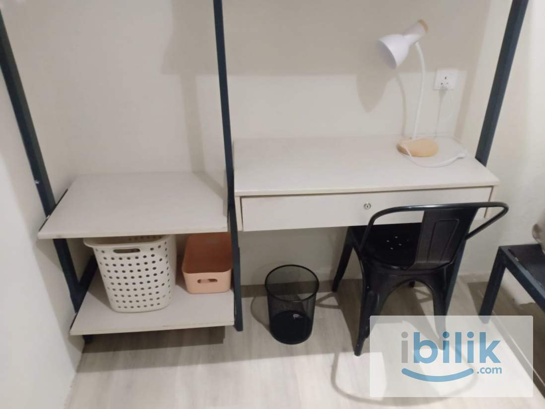 mixer unit individual room 7 mins walk lrt station, accept short term,welcome intern  - Image 2