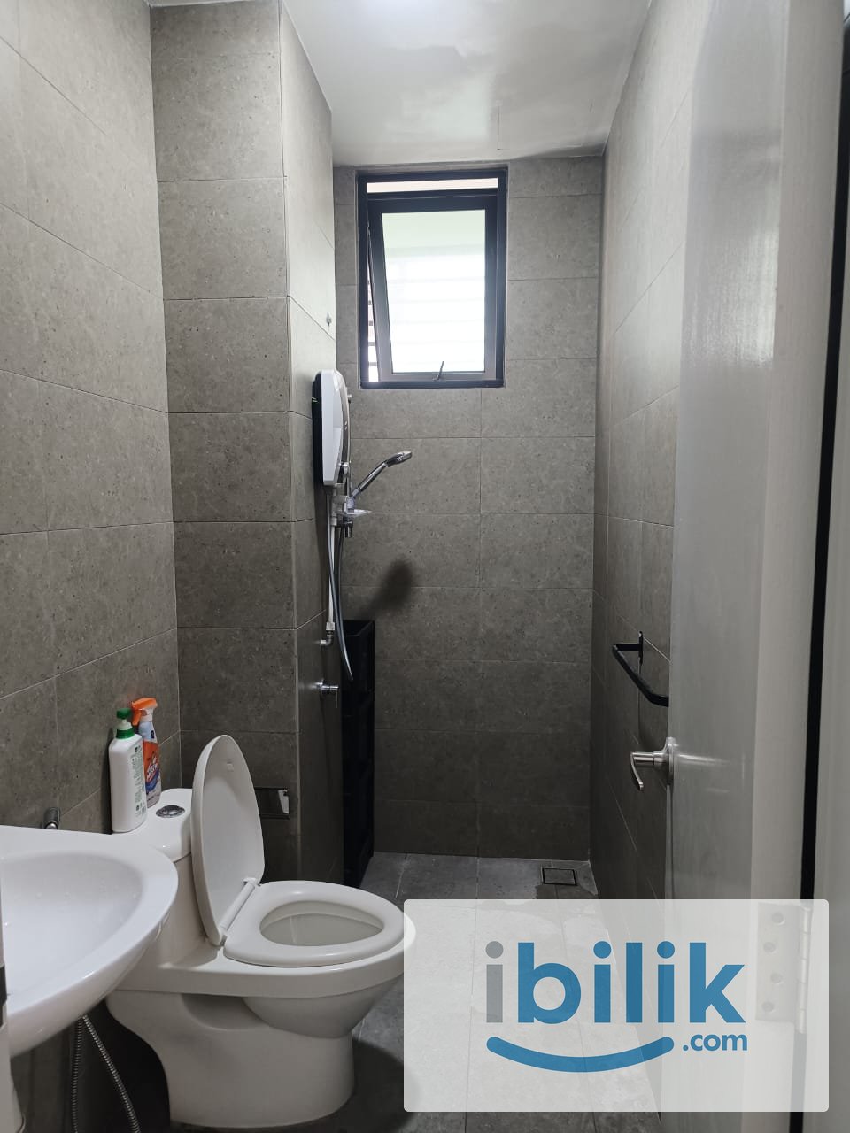 🔥 Verando Residence, Petaling Jaya, NEW CONDO Single Room🔥Fully Furnish NEW 10” Mattress Aircond Wardrobe Table Chair - Image 2