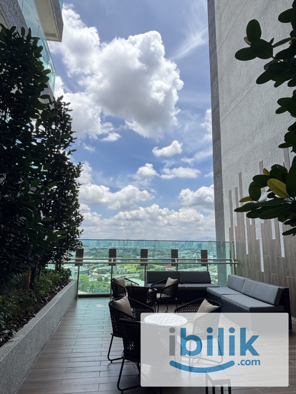 🔥 Verando Residence, Petaling Jaya, NEW CONDO Single Room🔥Fully Furnish NEW 10” Mattress Aircond Wardrobe Table Chair - Image 4