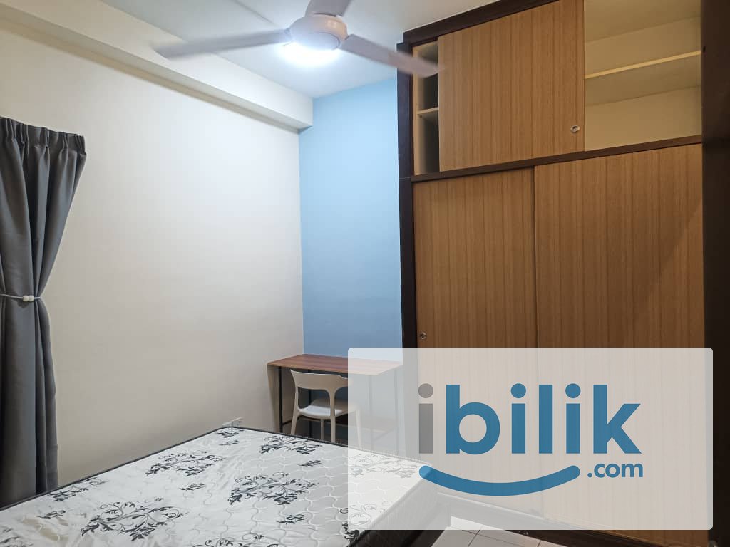 🔥Casa Subang, USJ 1, Subang, NEW CONDO Medium Room🔥Fully Furnish NEW 10” Mattress Aircond Wardrobe Table Chair - Image 1