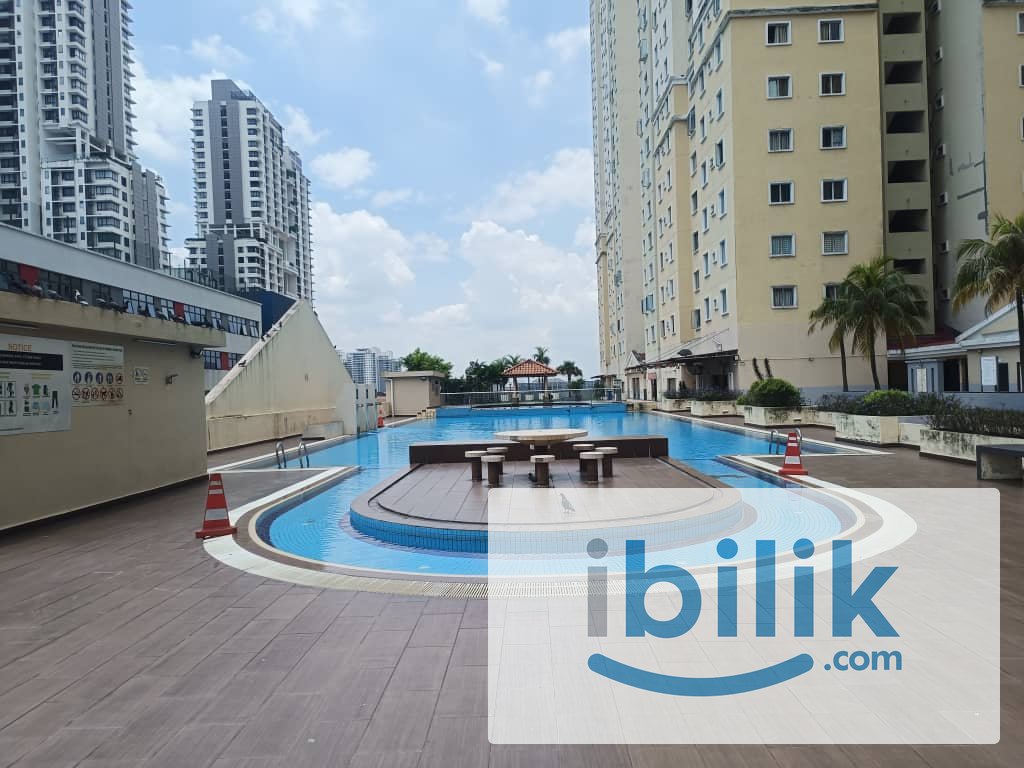 🔥Casa Subang, USJ 1, Subang, NEW CONDO Medium Room🔥Fully Furnish NEW 10” Mattress Aircond Wardrobe Table Chair - Image 4
