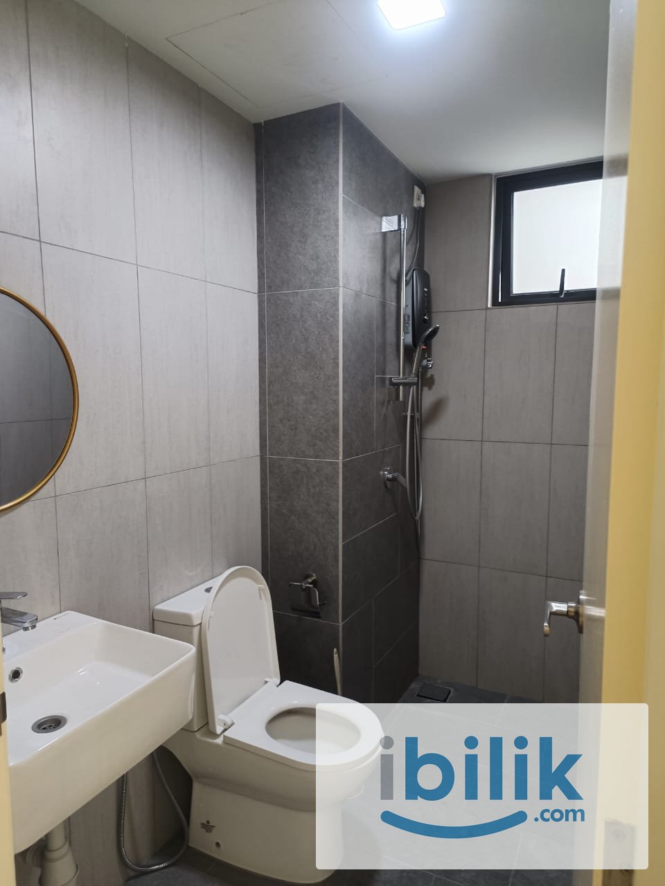 🔥Dian Residence, Seksyen 13 Single Room🔥Fully Furnish NEW Aircond Wardrobe Table Chair Mattress - Image 3