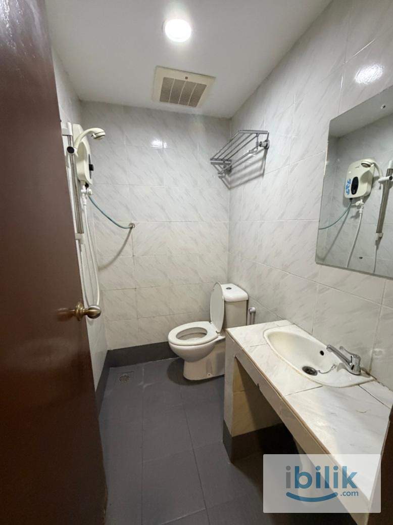 😼WALKING DISTANCE TO MALURI MRT😼Co Living MASTER ROOM FOR LONG STAY 😎 - Image 4