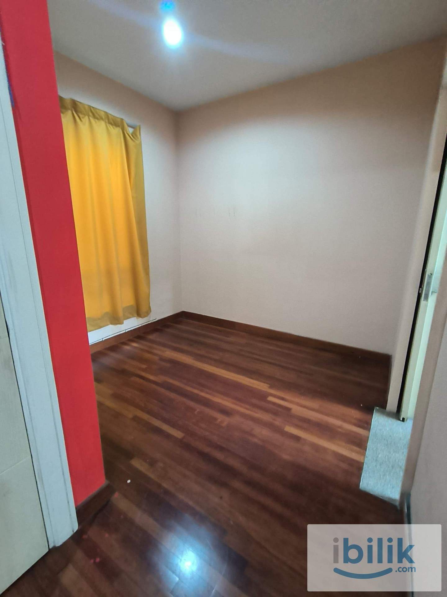 🌟Master Room with Attached Bathroom‼️ALAM IMPIAN SEKSYEN 35 - Image 4