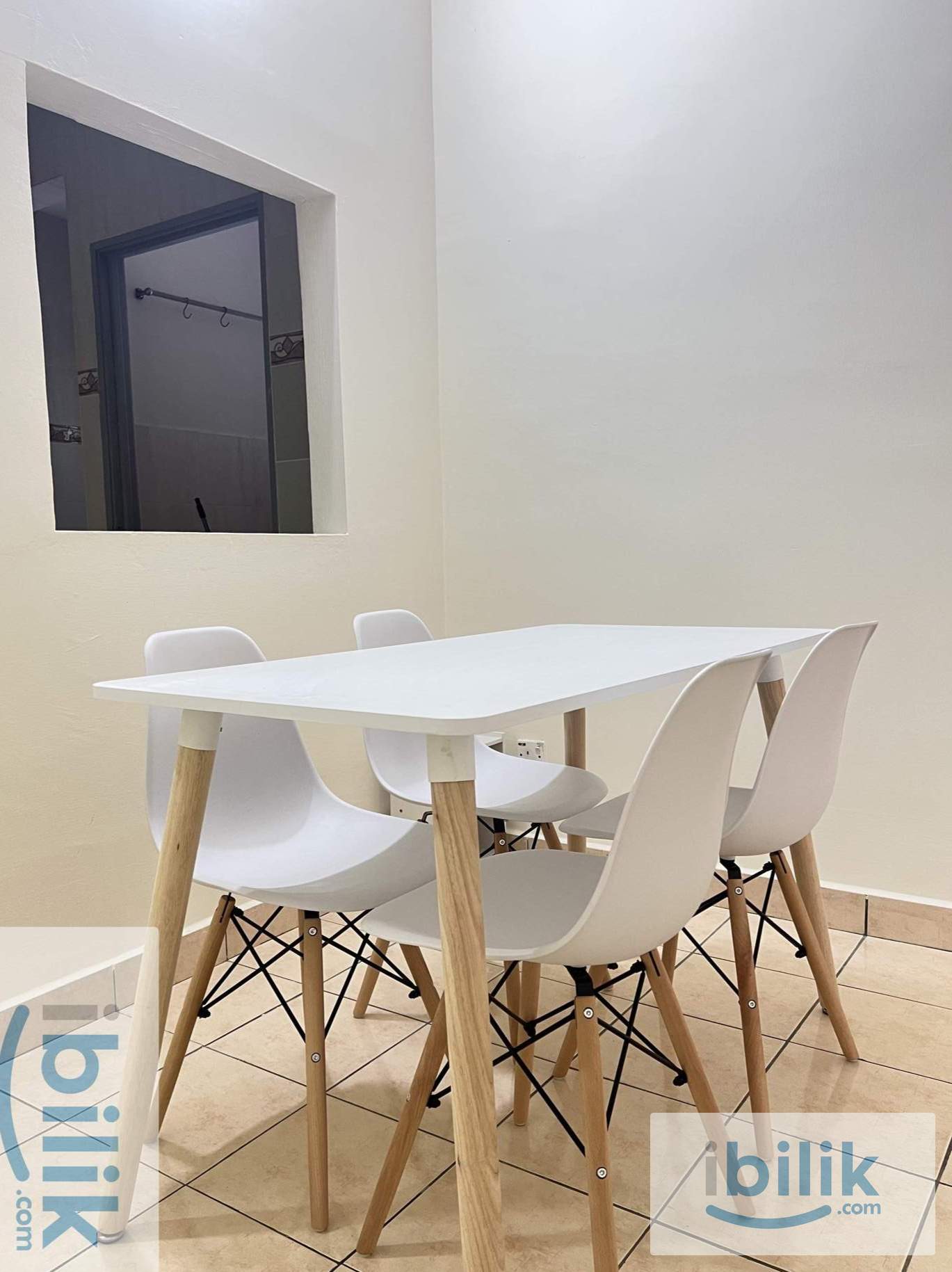 Medium Room Fully Furnished Utilities Included RM550 - Image 1