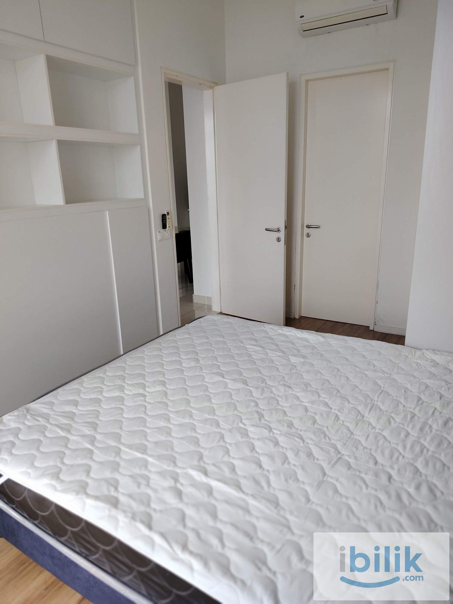 Master Bedroom - Image 3
