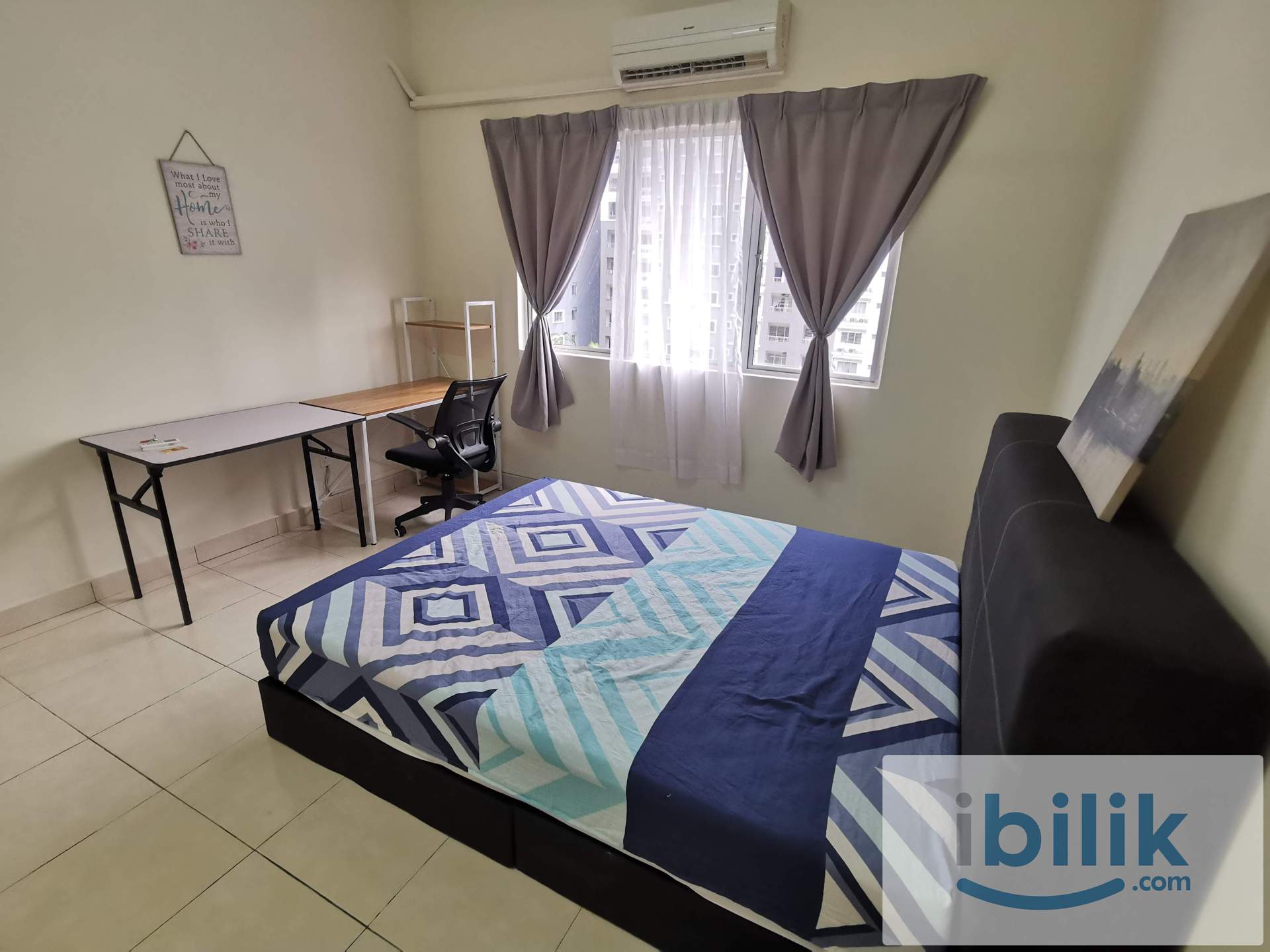 Master Bedroom - Image 1