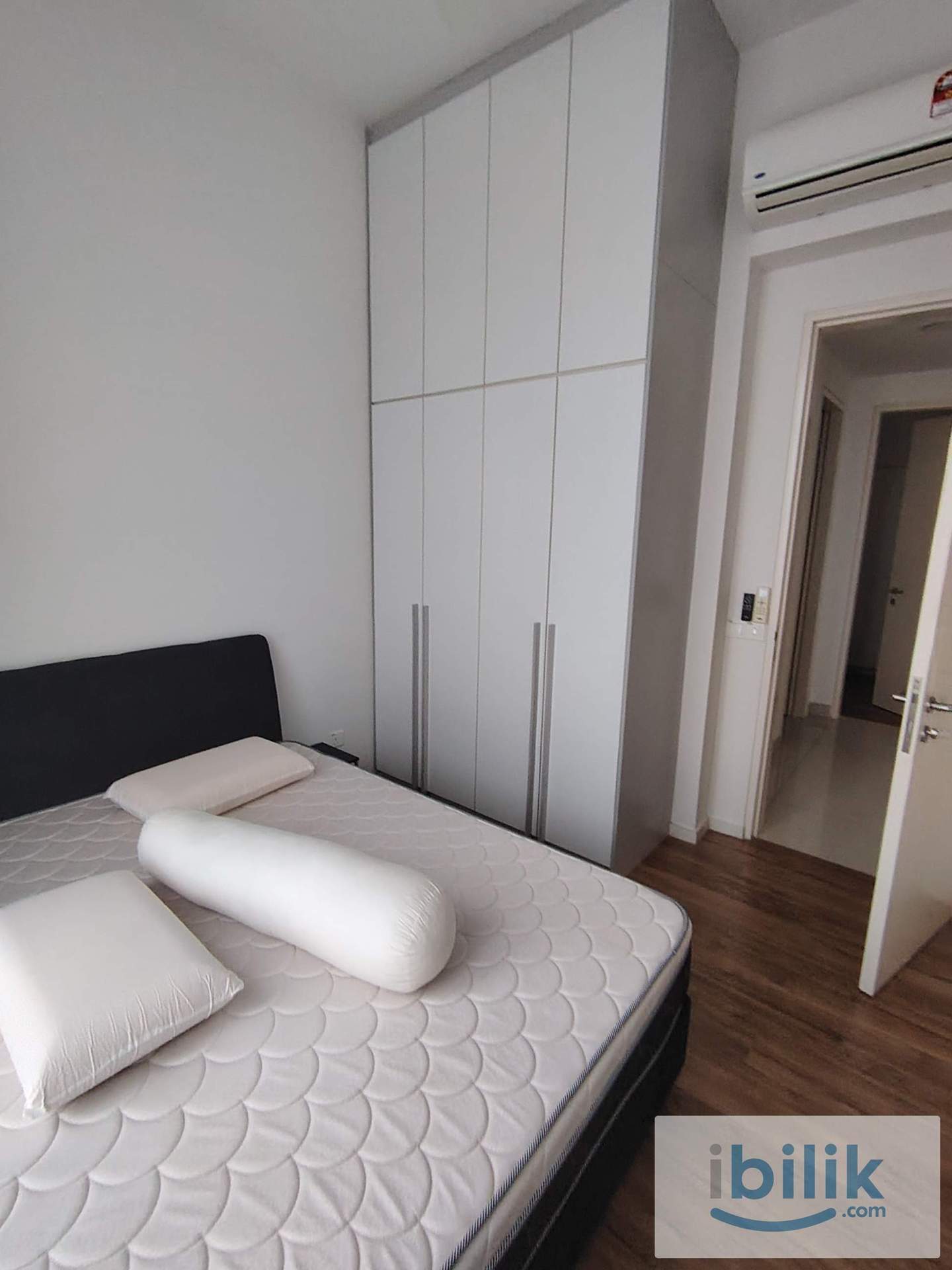 Medium Room - Image 3