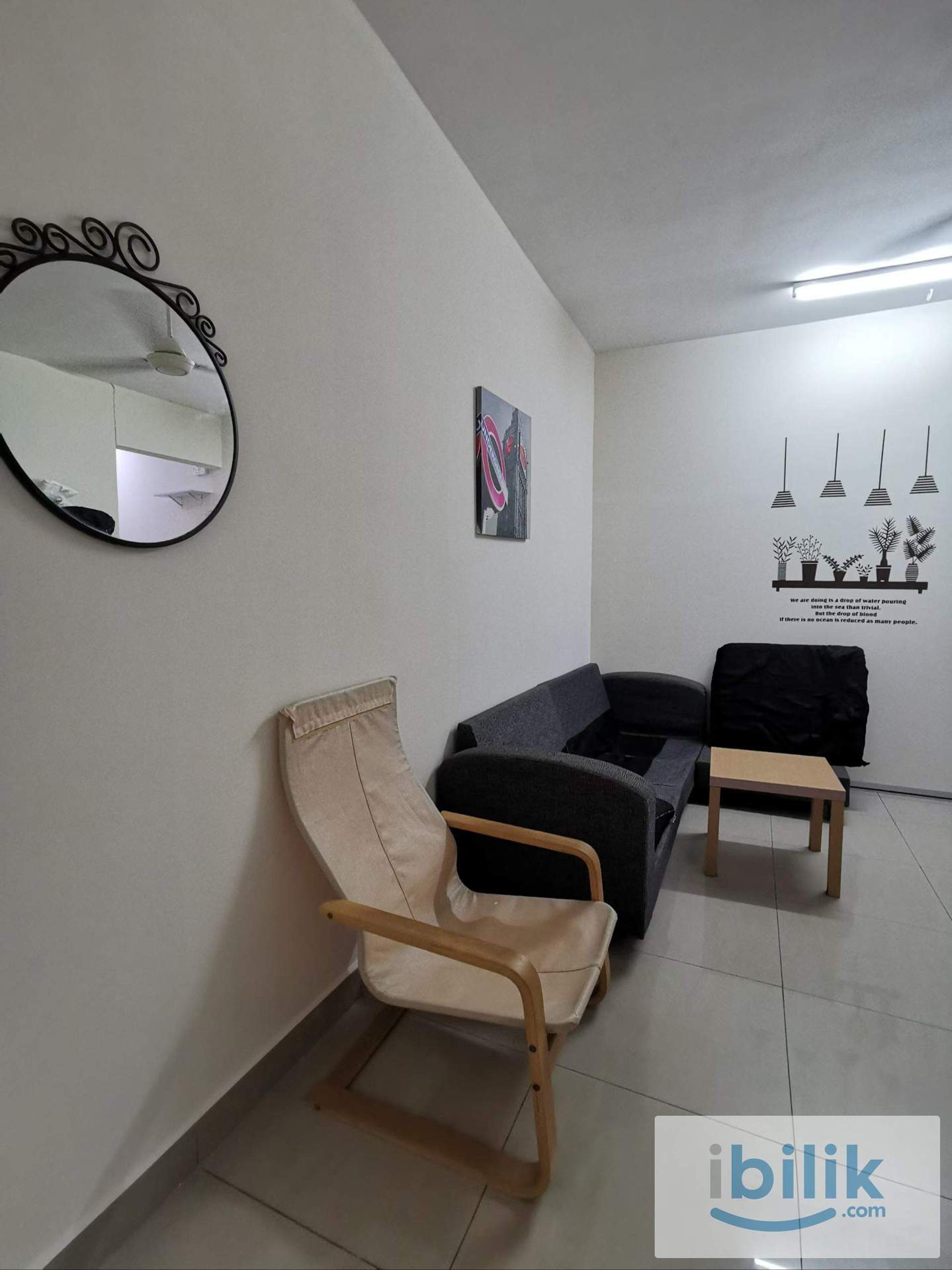 Middle Room - Image 6