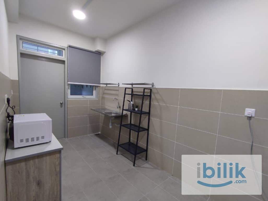 👩‍🦰 All Female Master Room A at Residensi Suasana, Damansara Damai - Image 6