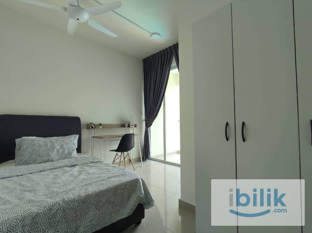 👩‍🦰 All Female Balcony Room B at Residensi Suasana, Damansara Damai - Image 1