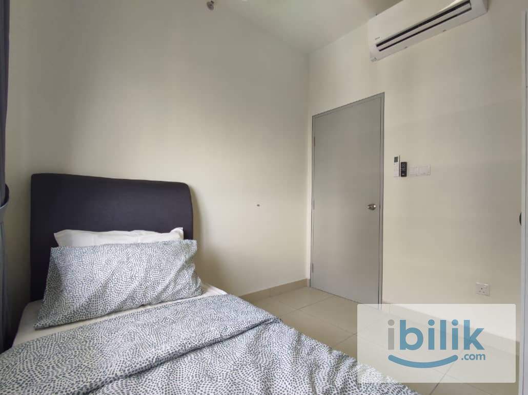 👨 All Male Medium Room D at Residensi Suasana, Damansara Damai - Image 1