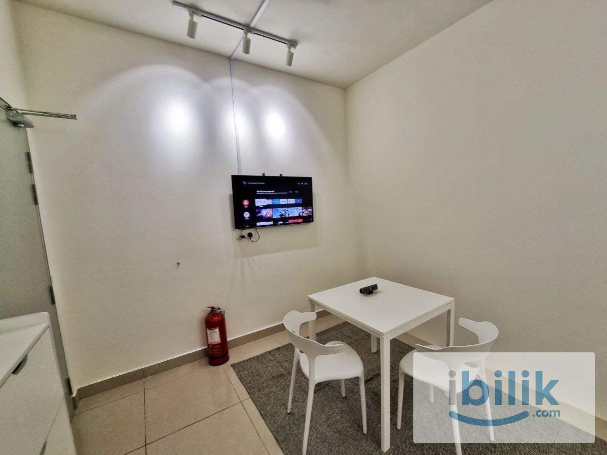 👩‍🦰 All Female Small Room E at Residensi Suasana, Damansara Damai - Image 2
