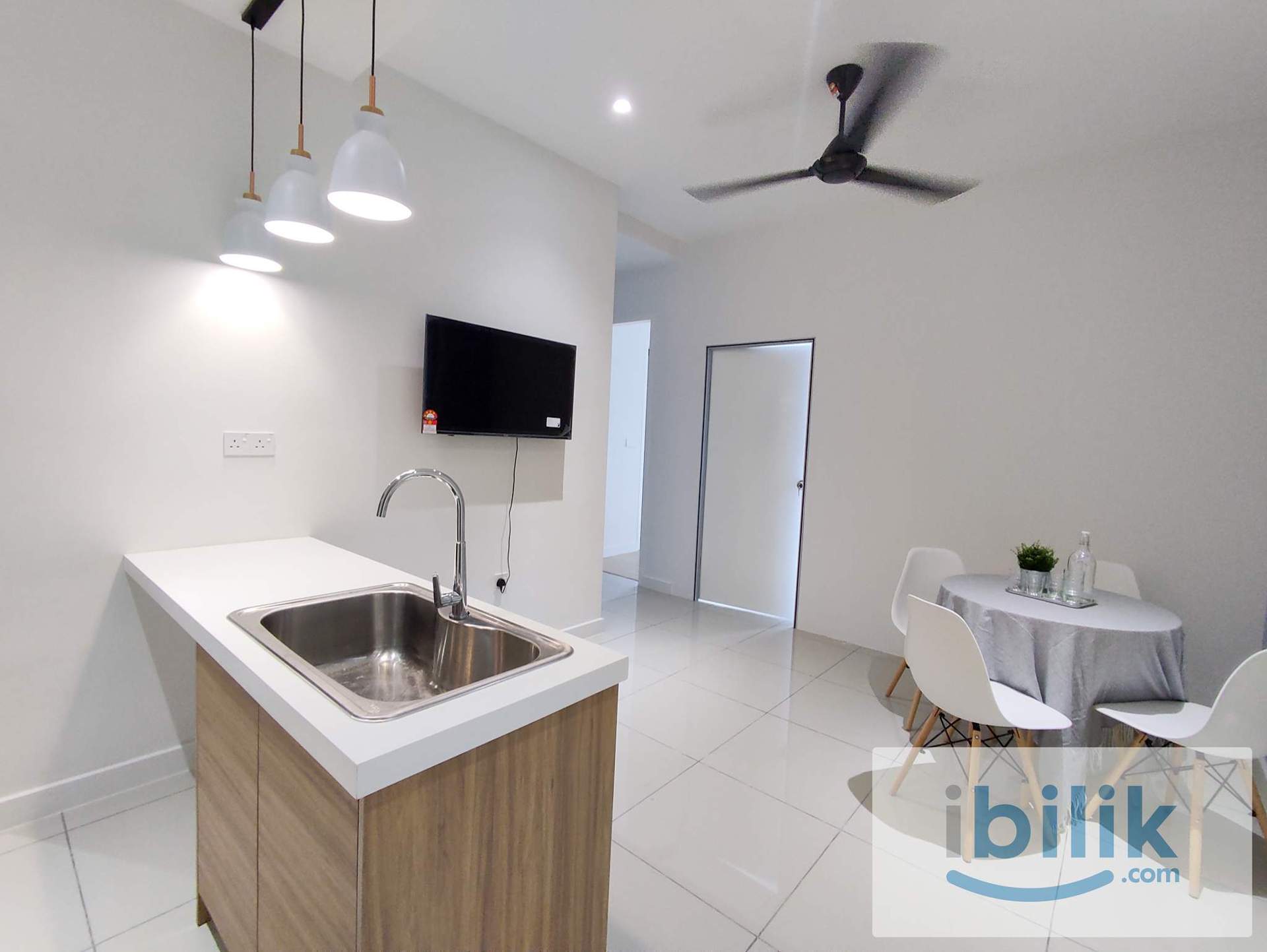 RD 👩🏼👨🏻‍🦰 Mix Gender Medium Room C (A13A8) at Unio Residence, Kepong - Image 6