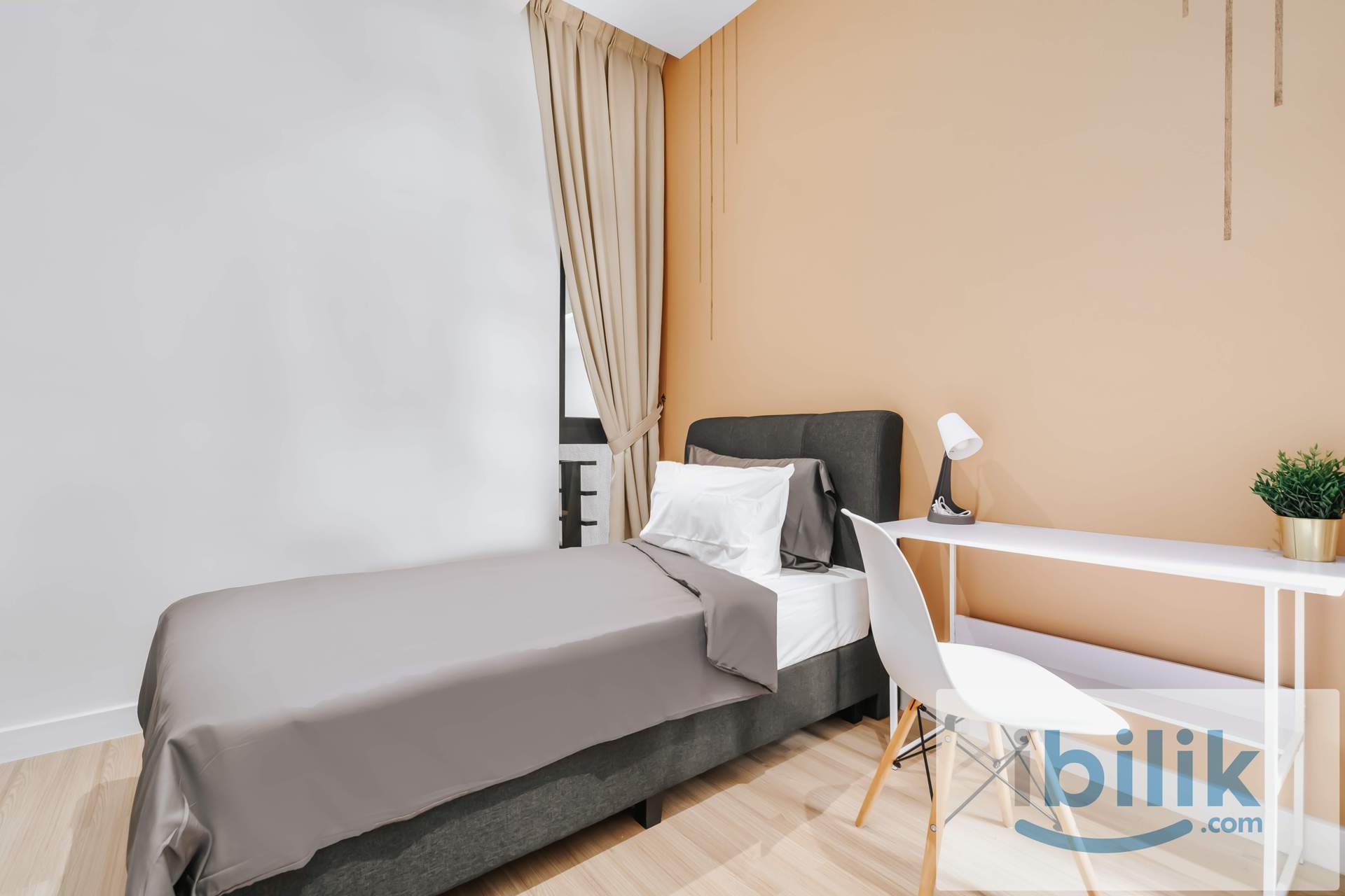 RD 👩🏼👨🏻‍🦰 Mix Gender Medium Room C (B275) at Unio Residence, Kepong - Image 4