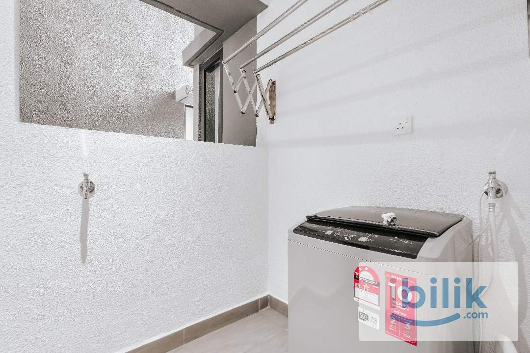 RD 👩🏼👨🏻‍🦰 Mix Gender Medium Room C (B275) at Unio Residence, Kepong - Image 10