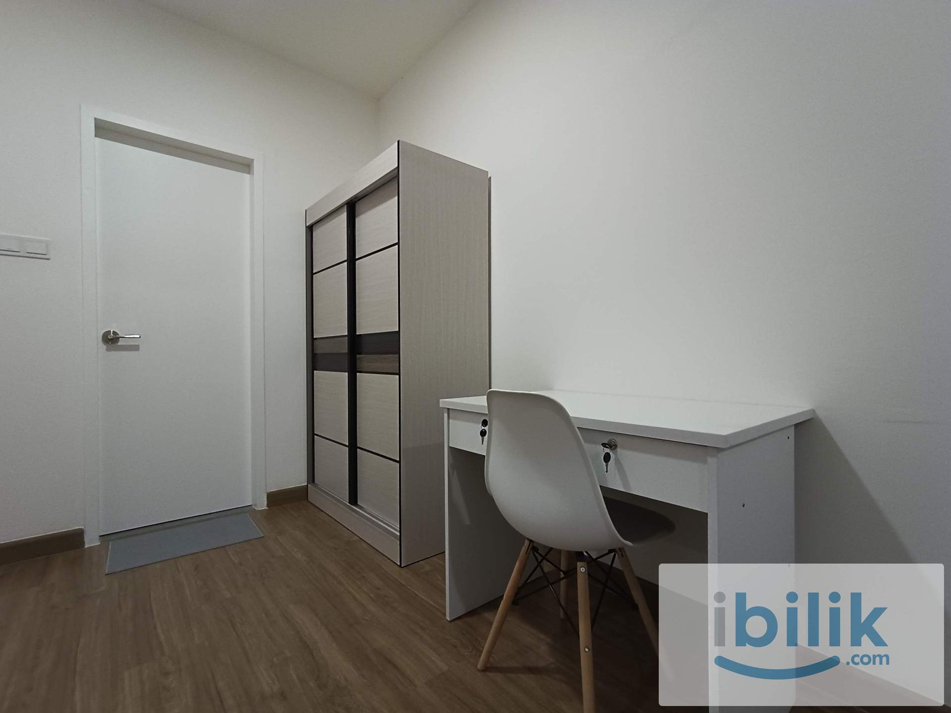 RD 👩🏼 All Female Master A (B206) Room AraTre Residence, Ara Damansara - Image 2