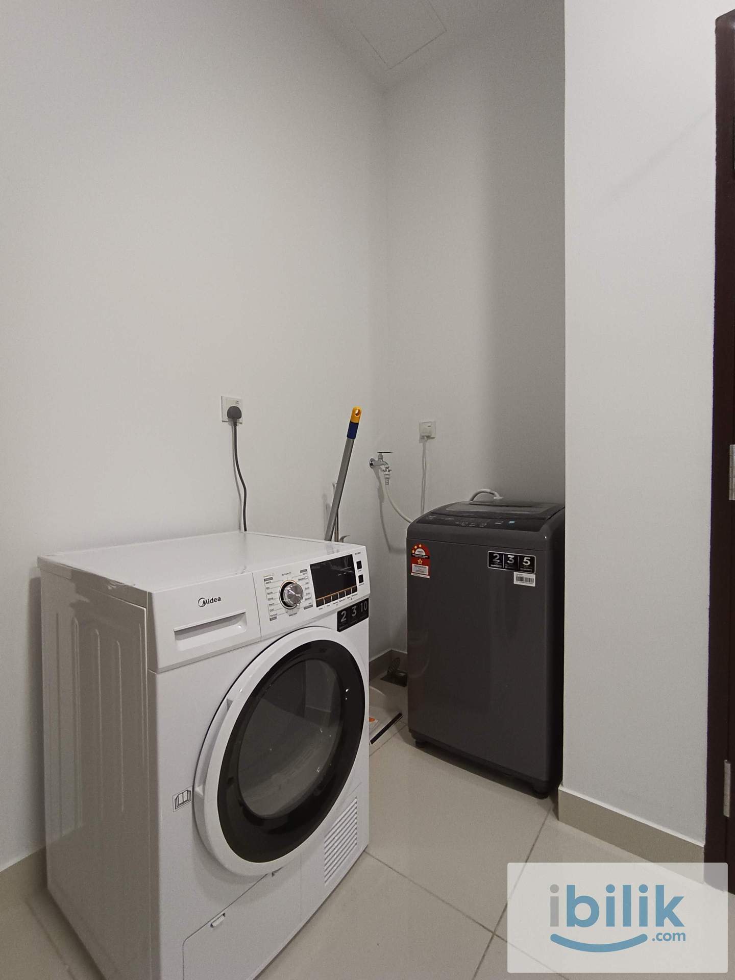 RD 👩‍🦰 All Female Medium Room B (88) at Rica Residence, Sentul - Image 7