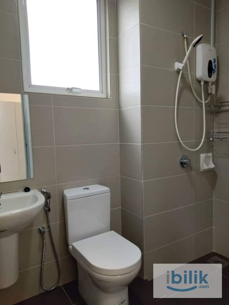 👩🏼All Female Master Room 1 (A133A) 🚌 MRT Rapid KL Van 🚅 10 MRT Station to TRX at 7 Tree Seven Residence, Cheras Selangor - Image 2