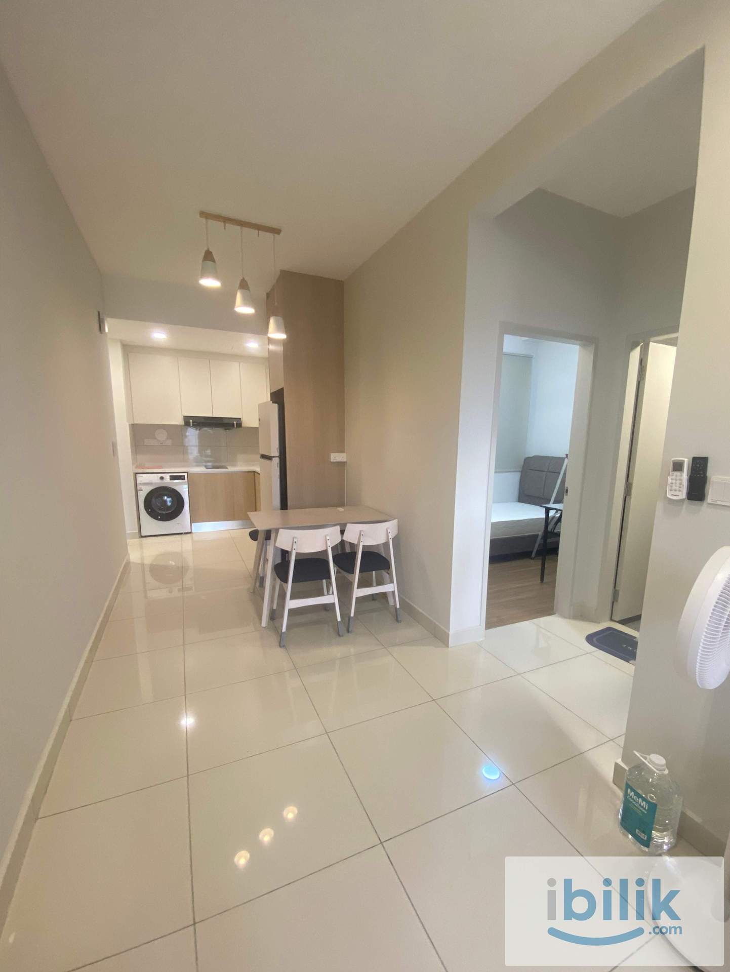 Medium Room Rental - Image 2