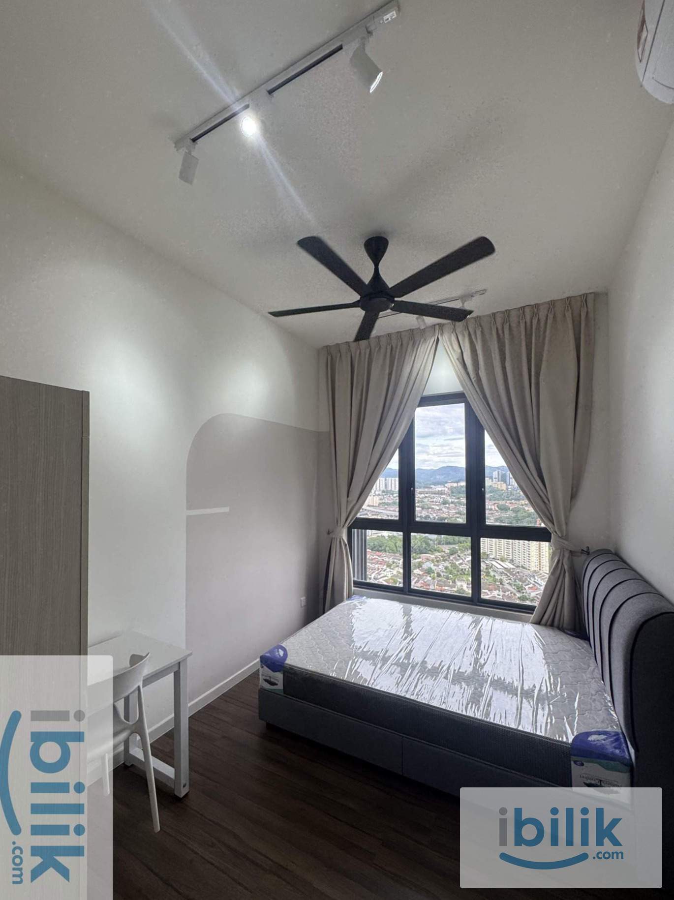 New Fully Furnish M Astra Medium Room For Rent  - Image 8