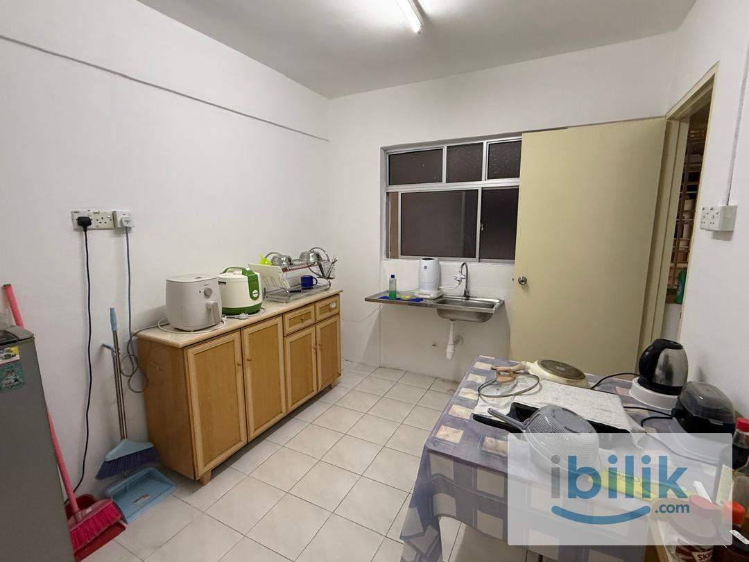 Master Room - Image 3