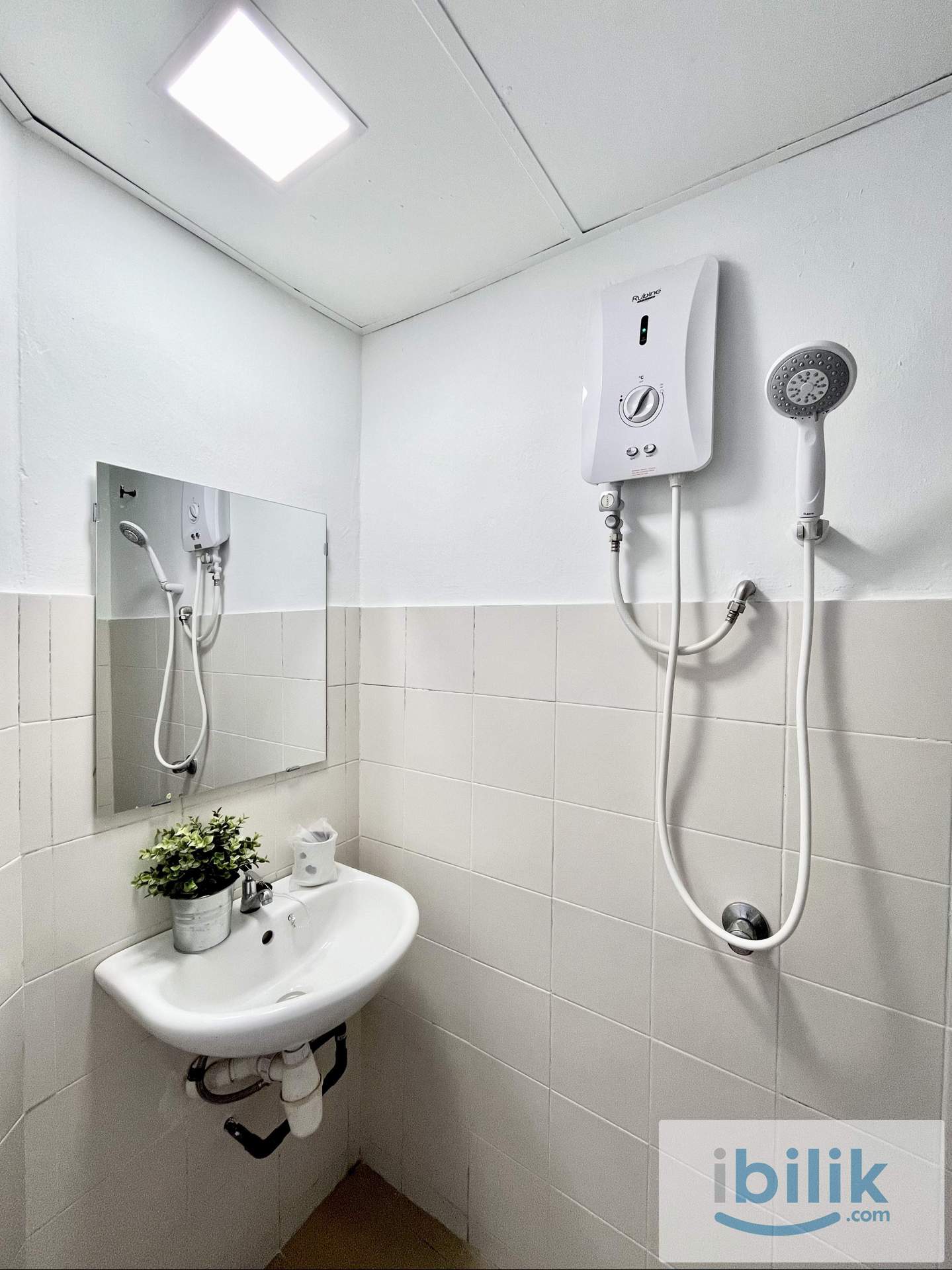 Fully furnished private studio Walking Distance to MRT Bukit Bintang Pavillion Damansara Bangsar KL Sentral - Image 4