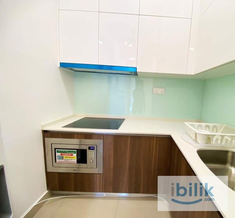 Lavile Balcony Room Near MRT Maluri For Rent - Image 3