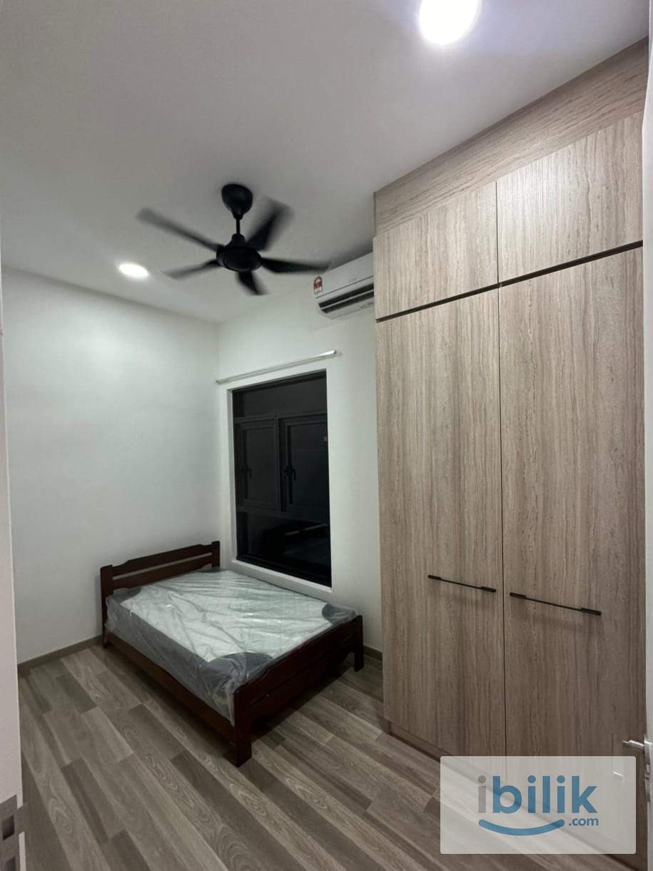 Private Female Unit Medium room for rent nearby LRT, APU, IMU and Pavillion Bukit Jalil - Image 1