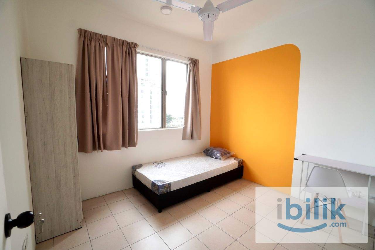 🏠 Casa Subang, UEP Subang Jaya – 房间出租 🛏️ ✨ 仅限华人租客 ✨ - Image 1