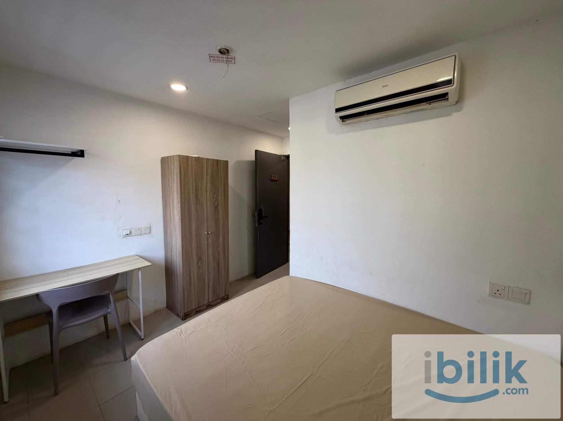 🚶🏻‍♀️5mins Walking Distance to Taman Maluri MRT🚶🏻‍♀️⭐️Reasonable MASTER ROOM for rent at Taman Maluri ⭐️with PRIVATE BAT - Image 3