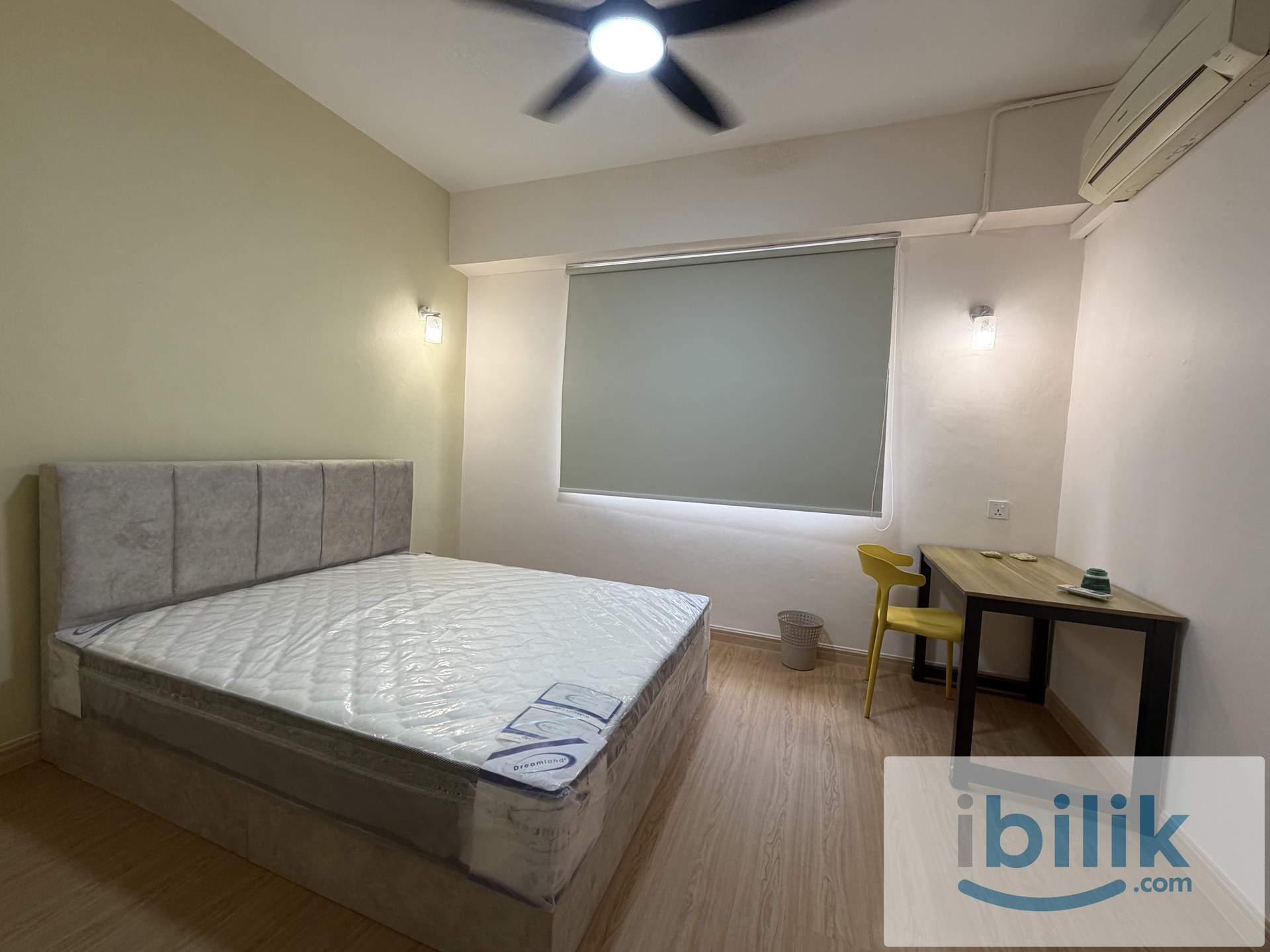 Middle Room Queen Bed Kelana Jaya - Image 2